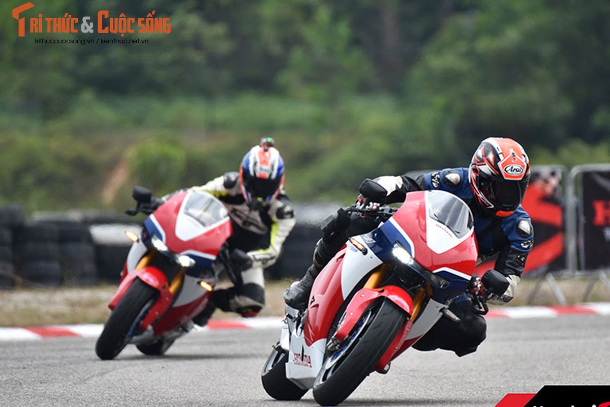 Cam lai moto Honda tai Honda Asian Journey 2017-Hinh-3